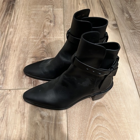 Frame leather ankle boots - Picture 1 of 3